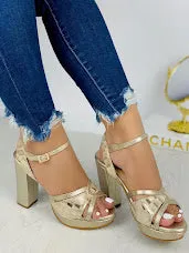 Golden Glamour Radiant High Heels for Show-Stopping Elegance