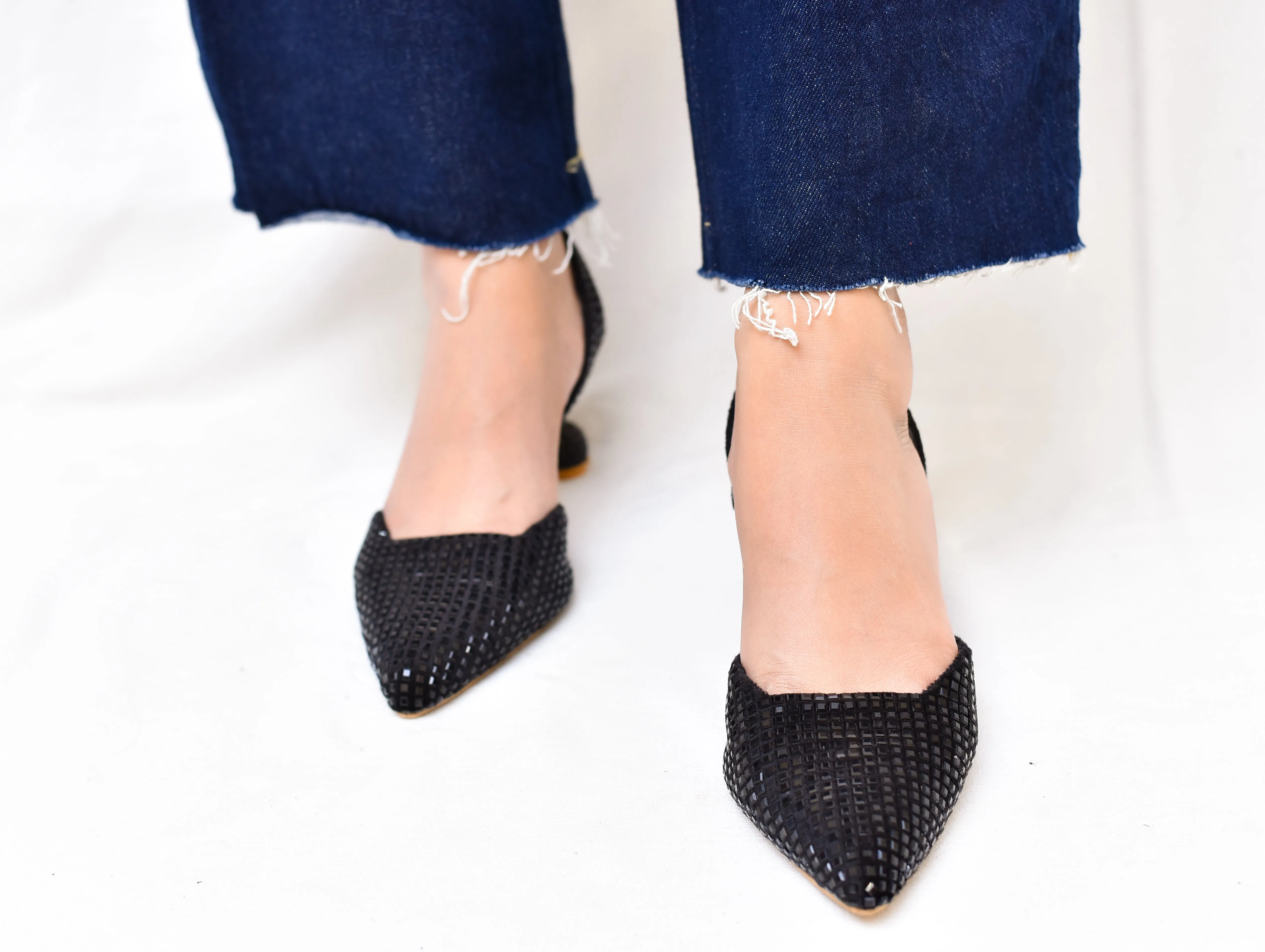 RHINESTONE POINTED TOE SLINGBACK PUMPS - BLACK