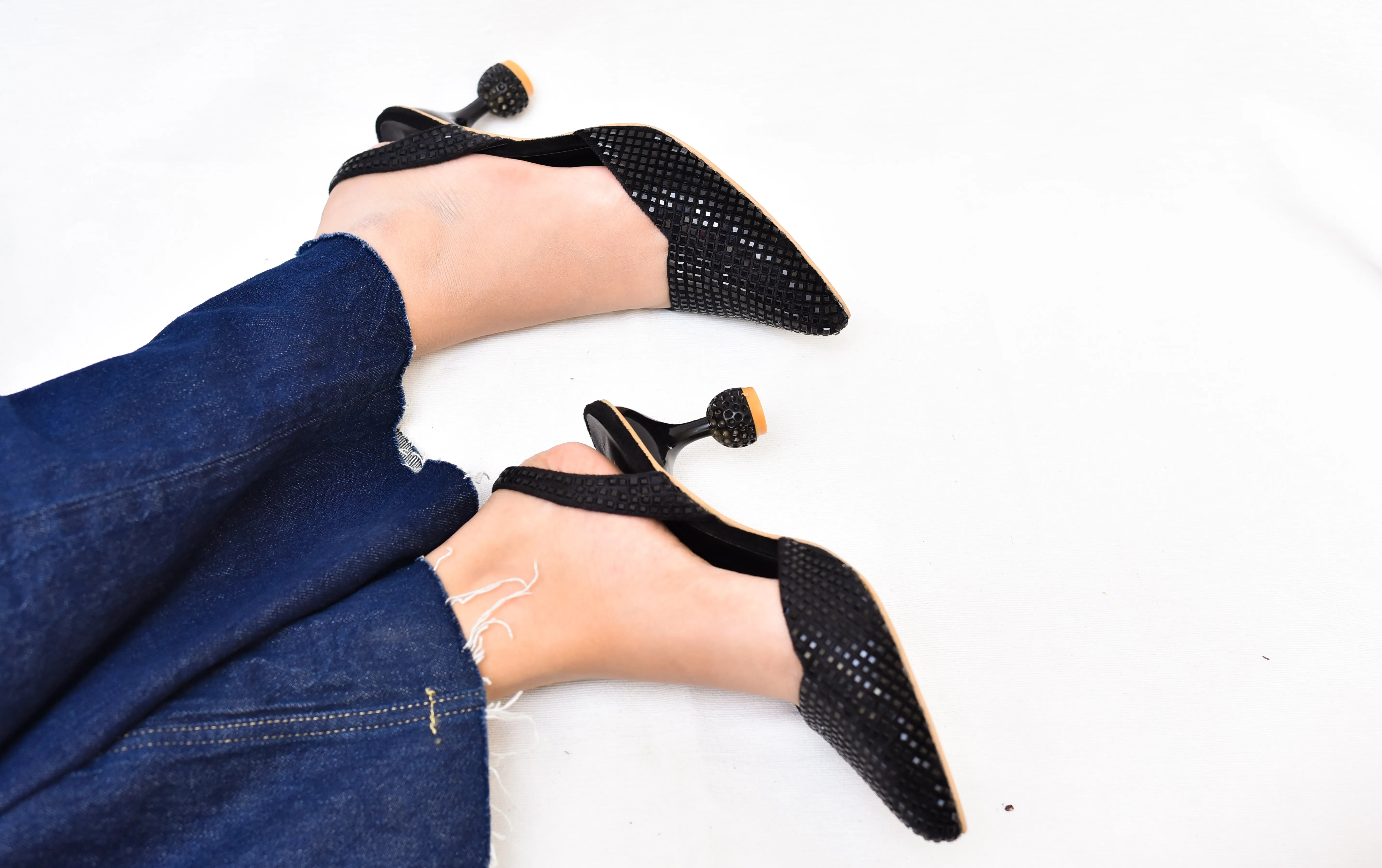 RHINESTONE POINTED TOE SLINGBACK PUMPS - BLACK